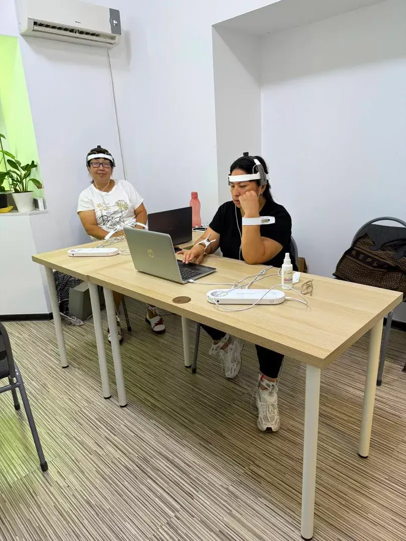 Шоурум WebWellness Алматы - Тестирование организма в офисе
